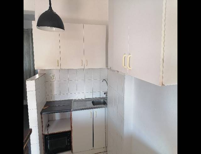 1 BEDROOM PROPERTY TO RENT IN ALBERTVILLE